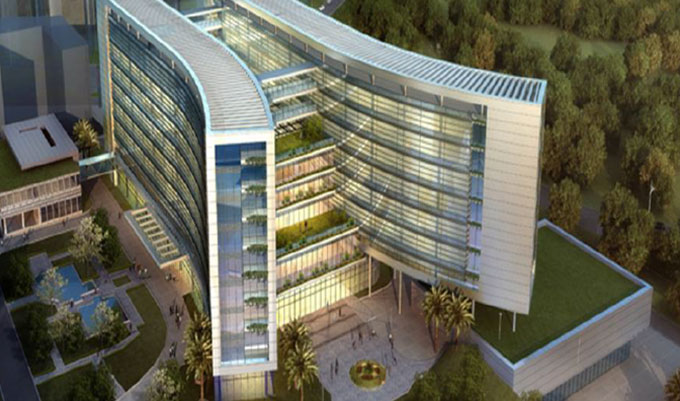 廣州粵鋼工程有限公司業(yè)務(wù)涵蓋工程建設(shè)、投資開(kāi)發(fā)（地產(chǎn)開(kāi)發(fā)、建造融資、持有運(yùn)營(yíng)）、（房屋建筑、基礎(chǔ)設(shè)施建設(shè)）、勘察設(shè)計(jì)、新業(yè)務(wù)（綠色建造、節(jié)能環(huán)保）等板塊。工程建設(shè)部分:主要以承建冶煉鋼廠、軋鋼廠、造船廠、能源電廠、物流倉(cāng)庫(kù)等專業(yè)性較強(qiáng)的工業(yè)建筑和道路、橋梁、園林、河涌整治等市政公用工程。目前已取得市政公用工程、建筑總承包、機(jī)電總承包和鋼結(jié)構(gòu)專業(yè)承包等資質(zhì)和安全生產(chǎn)許可證等。公司人才薈萃,實(shí)力雄厚，管理人員70多人、建造師15人、結(jié)構(gòu)工程師12人、設(shè)計(jì)工程師8人。具備從前期項(xiàng)目開(kāi)發(fā)、規(guī)劃設(shè)計(jì)、采購(gòu)、施工、到后期維護(hù)完善管理能力。